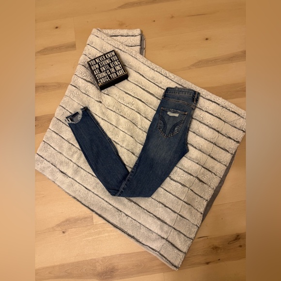 Hollister Denim - Hollister Ripped Blue Skinny Jeans